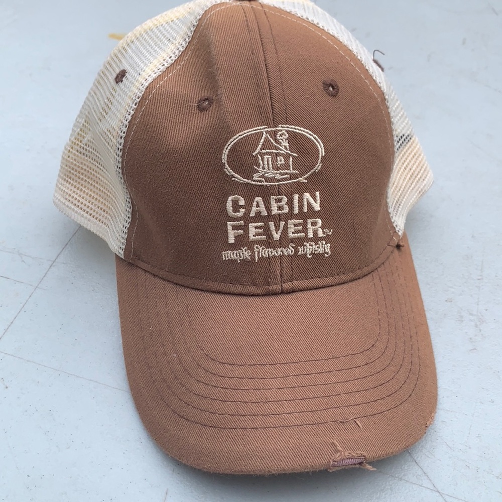 Cabin Fever Whiskey hat nwot